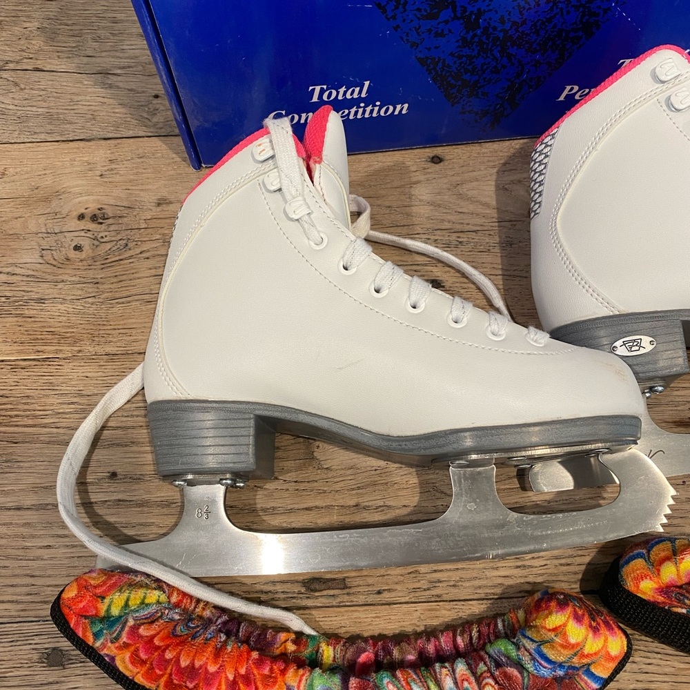 Girl’s ice skates